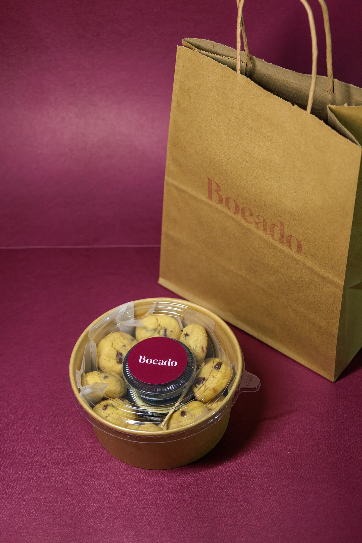 Bowl de cookies y bolsa kraft Bocado
